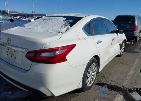 2018 Nissan Altima 2.5 S z USA, uszkodzony, nr VIN 1N4AL3AP0JC269811